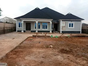5bdrm Bungalow in Ijede / Ikorodu for sale