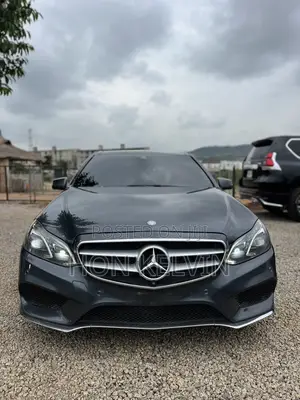 Mercedes-Benz E400 2015 Gray