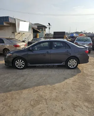 Toyota Corolla 2010 Gray