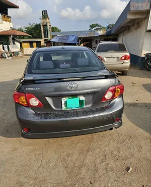 Toyota Corolla 2010 Gray