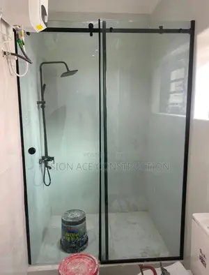Bathroom Glass Cubicle
