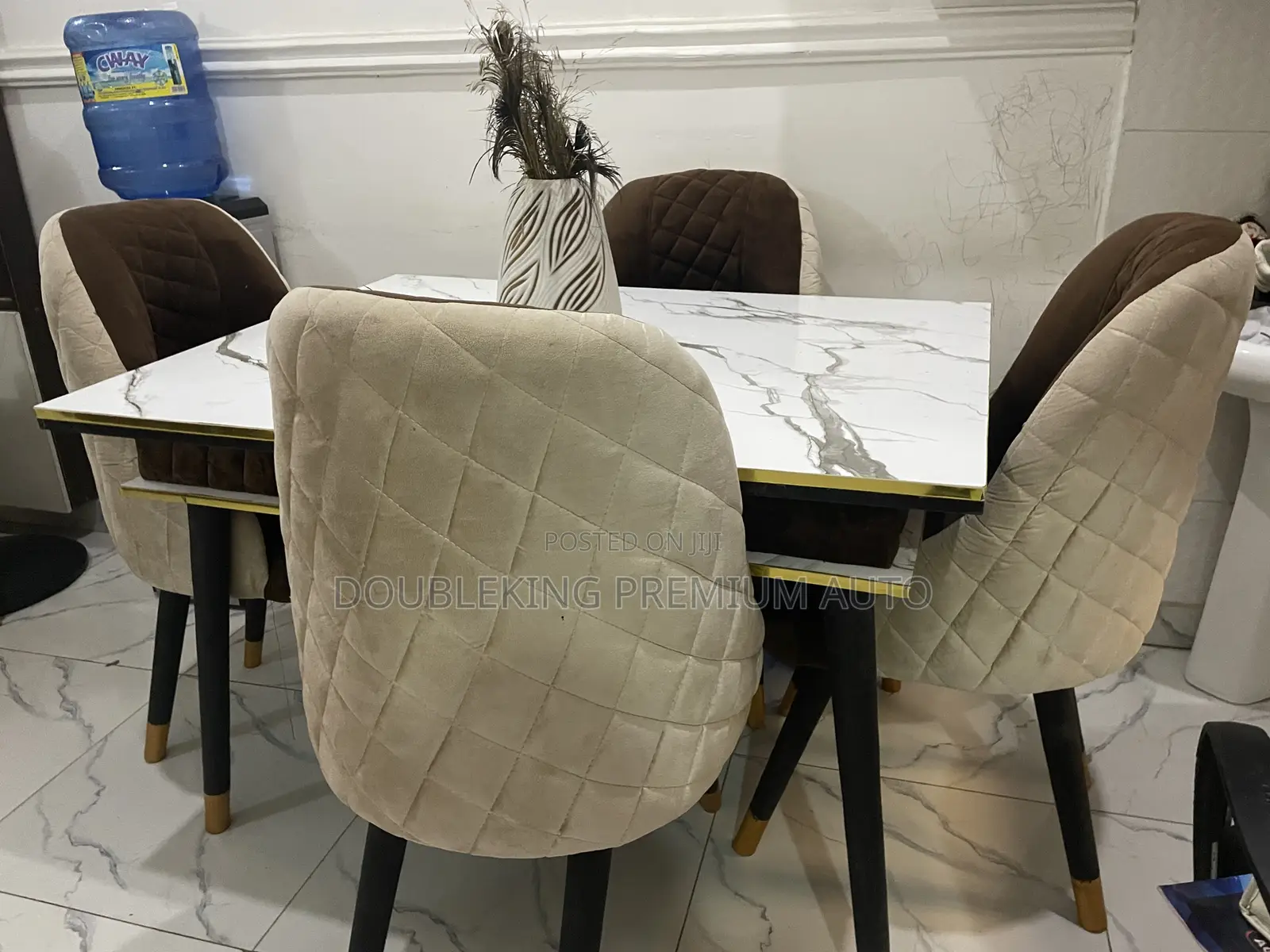 4 Seater Dinning Table Set