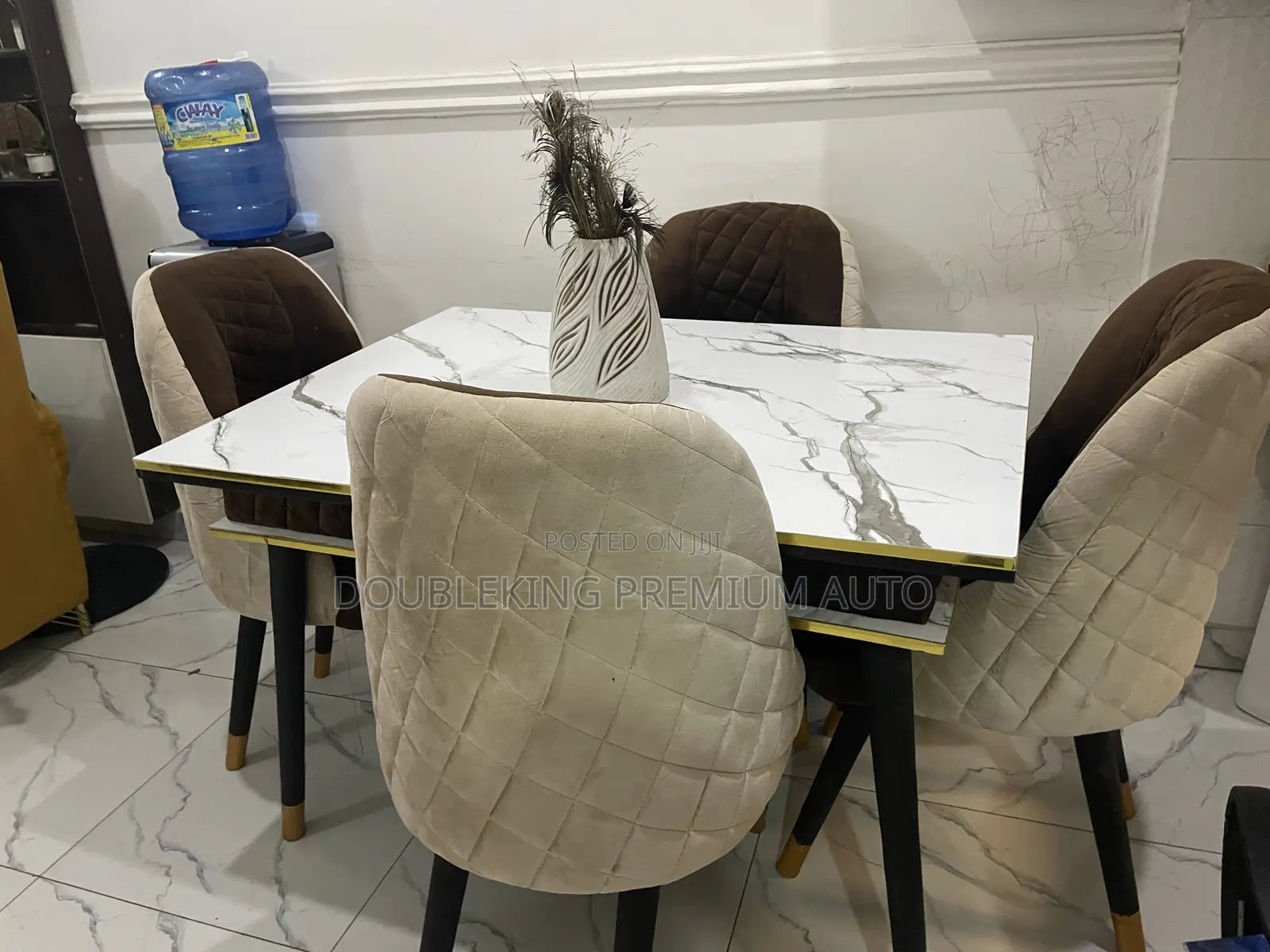 4 Seater Dinning Table Set