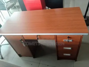 4ft Cherry Wood 1.2M Executive Office Desk With Lockable Drawers