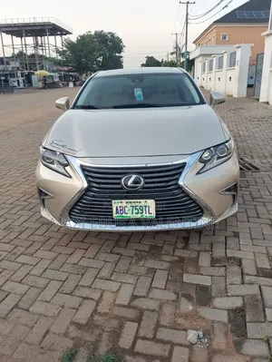 Lexus ES 2016 Gold