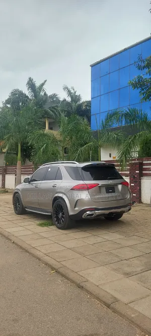 Mercedes-Benz GLE-Class 2020 Gold