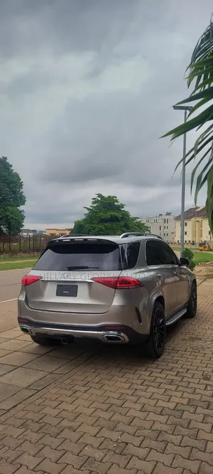 Mercedes-Benz GLE-Class 2020 Gold