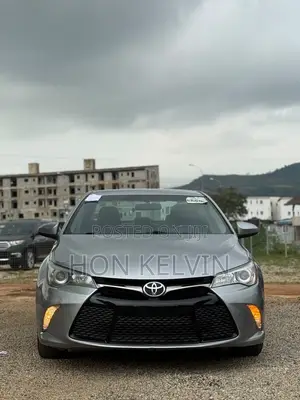 Toyota Camry SE 4dr Sedan (2.5L 4cyl 6A) 2015 Silver