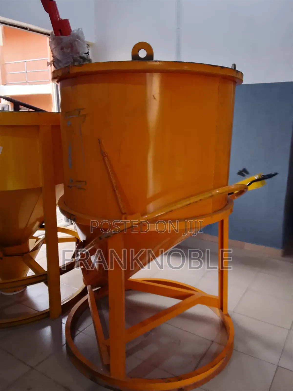 Concrete Bucket 1000l