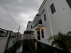 4bdrm Duplex in Lekki Palm City, Ado / Ajah for sale