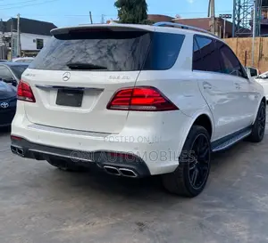 Mercedes-Benz GLE-Class AMG GLE 63 4MATIC 2016 White