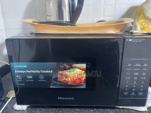 Hisense Digital Microwaves 20L