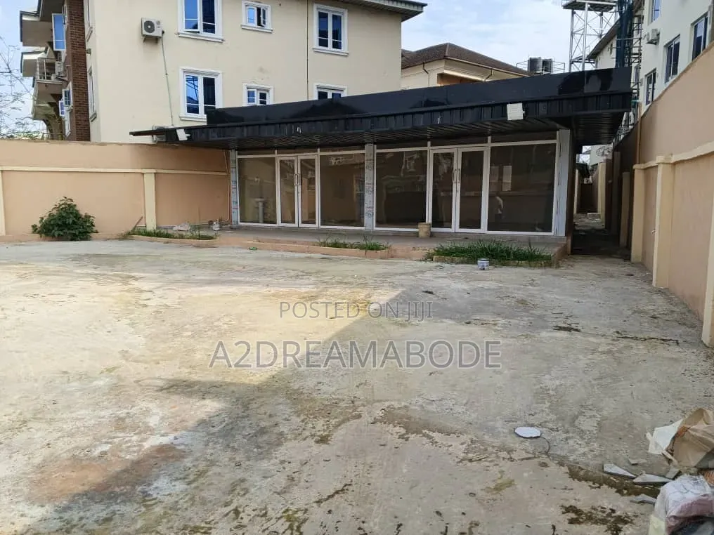 Nice Restaurant Space