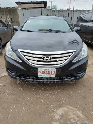 Hyundai Sonata 2011 Black