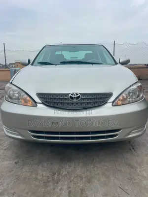 Toyota Camry 2004 Silver