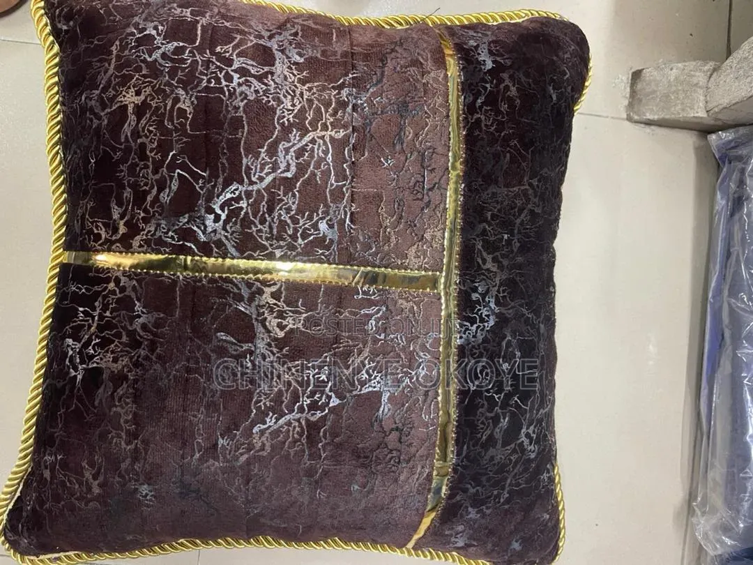 Fringes Pillow