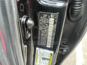Toyota Matrix Hatchback FWD (1.8L 4cyl 5M) 2009 Black