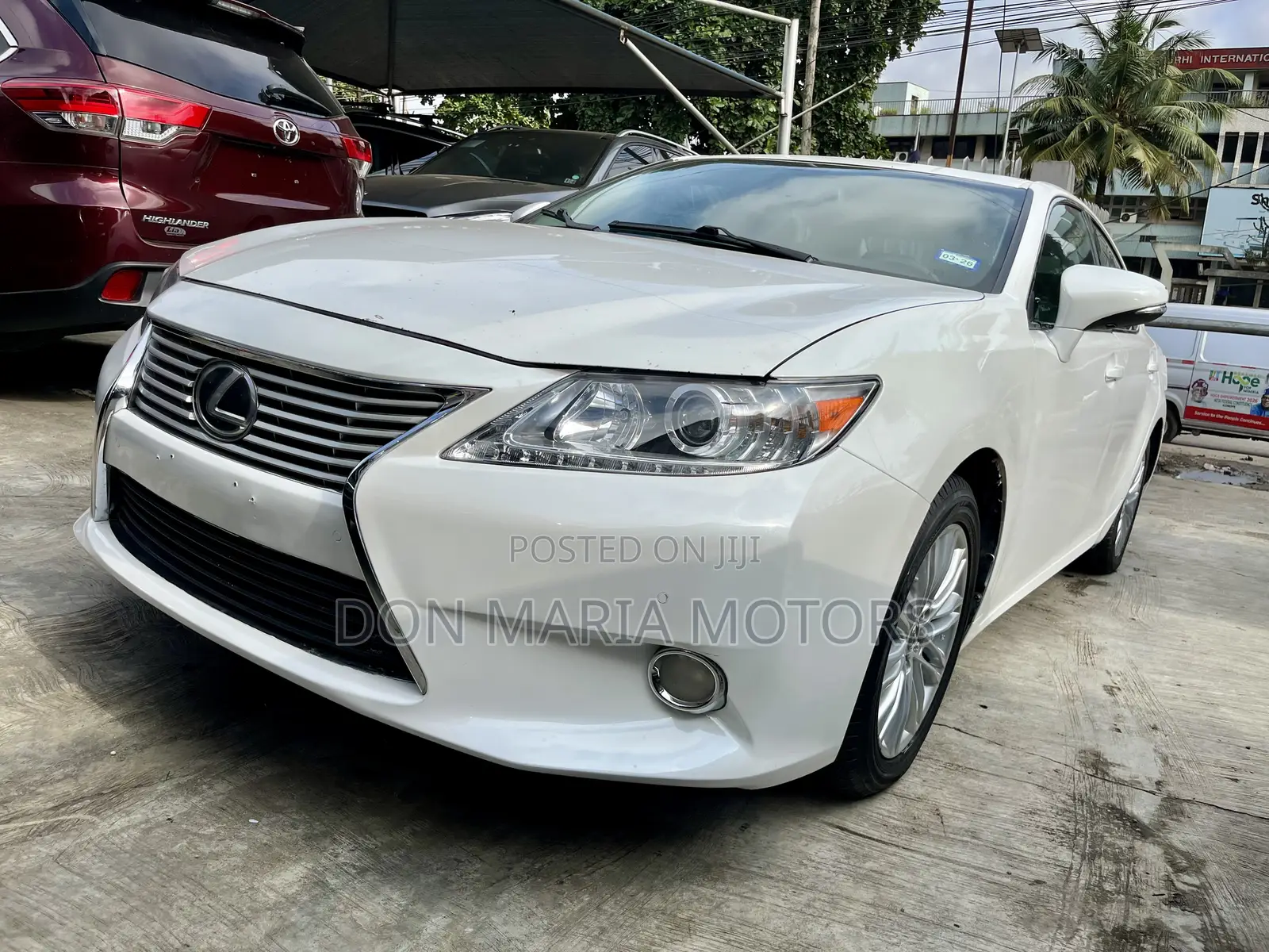Lexus ES 2013 White