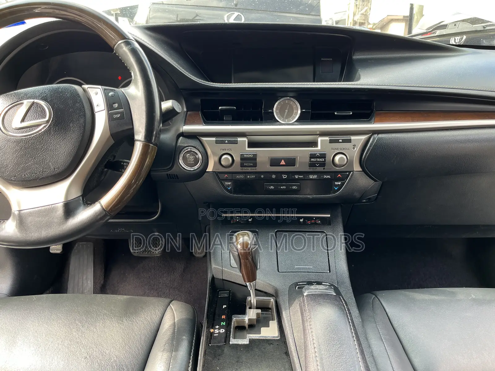 Lexus ES 2013 White