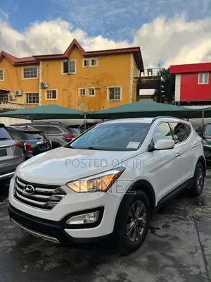 Hyundai Santa Fe GLS 4dr SUV AWD (3.3L 6cyl 6A) 2015 White