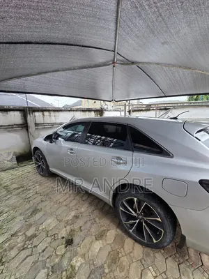 Toyota Venza 2012 Silver
