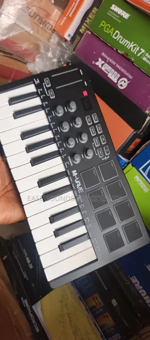 MIDI Keyboard With Drum Pad