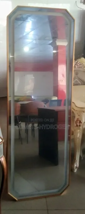 Luxury LED Octagonal Full Length Mirror - Gold Framing Light