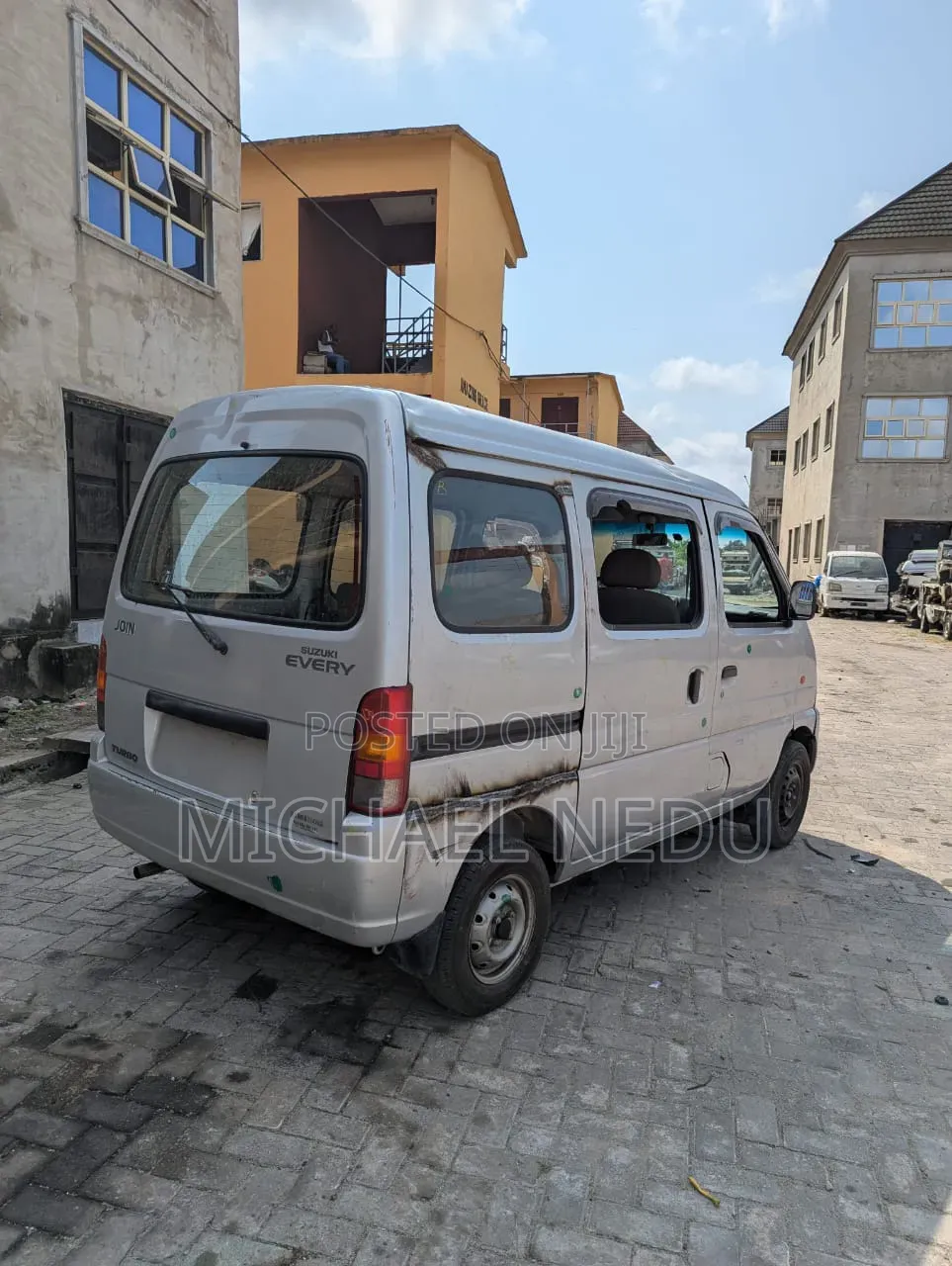 Suzuki Every 2015 White