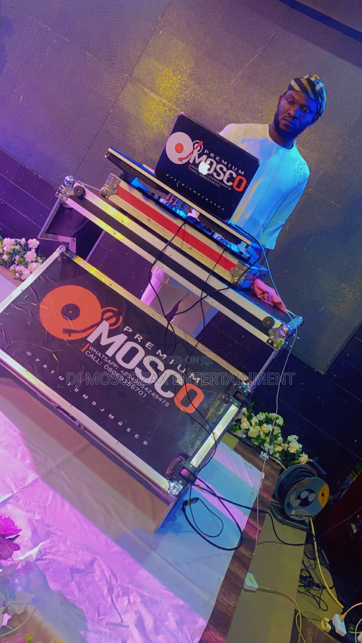 Dj and LED Screen