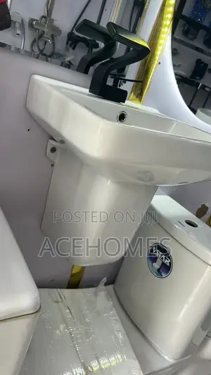 Wall Hung Washing Hand Basin