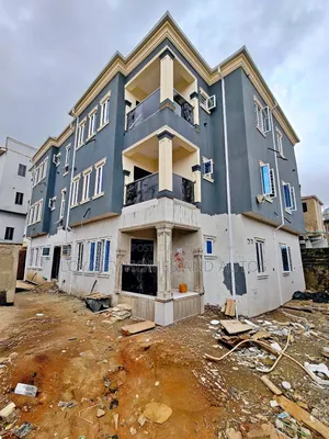 3bdrm Apartment in Opebi for sale