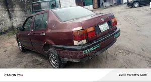 Volkswagen Vento 1998 Red