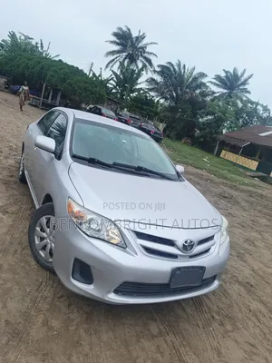 Toyota Corolla 2011 Silver