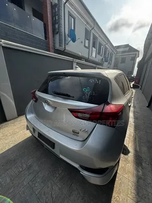 Scion iM Base 2016 Silver