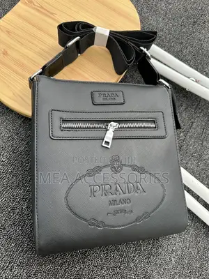 Gucci Solid Body Cross Bag