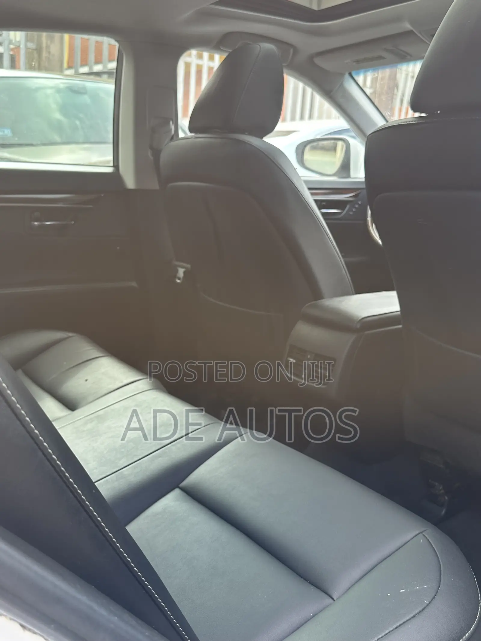 Lexus ES 350 FWD 2013 White
