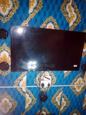 LG Smart TV 45"