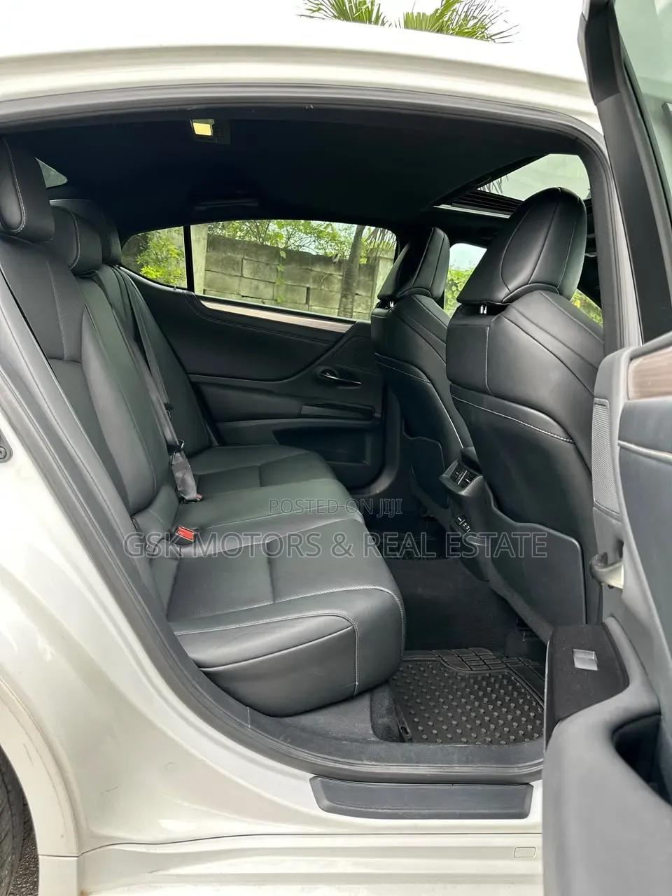 Lexus ES 2020 White