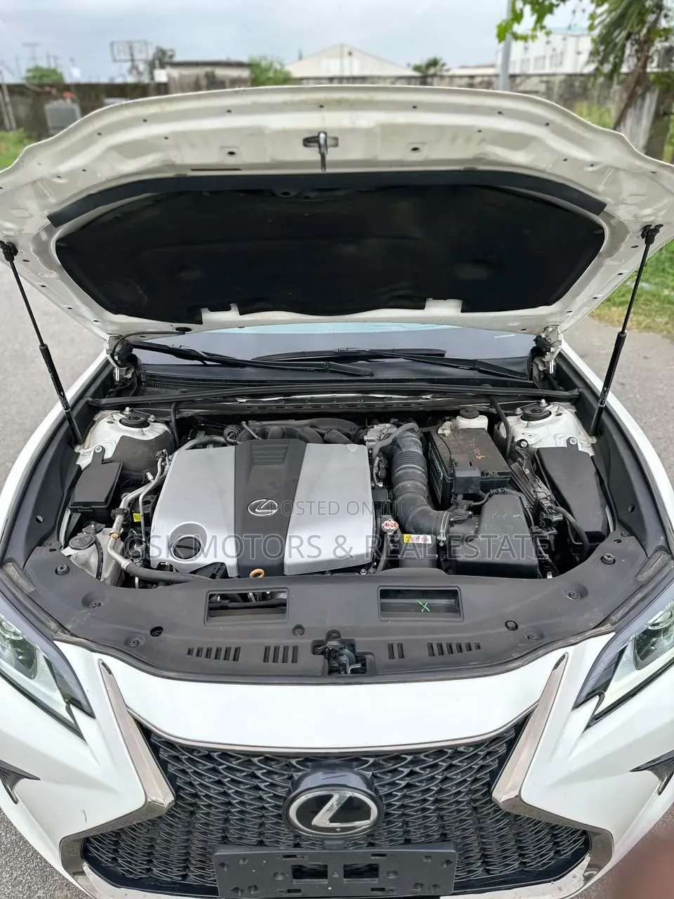 Lexus ES 2020 White