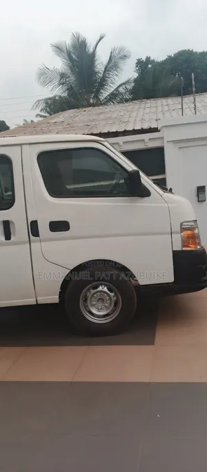 Nissan Caravan (Urvan) 2009 White