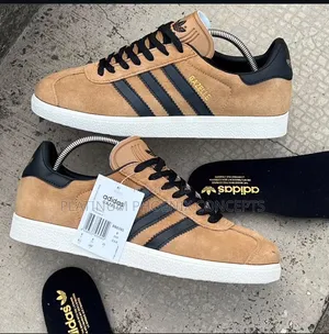 Adidas Original Sneakers