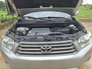 Toyota Highlander 2010 Silver