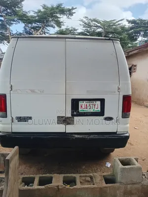 Ford E250 2005 White