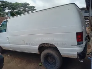 Ford E250 2005 White