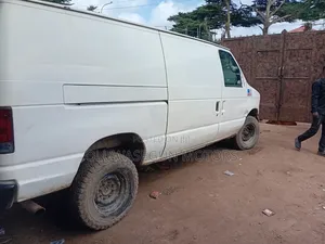 Ford E250 2005 White