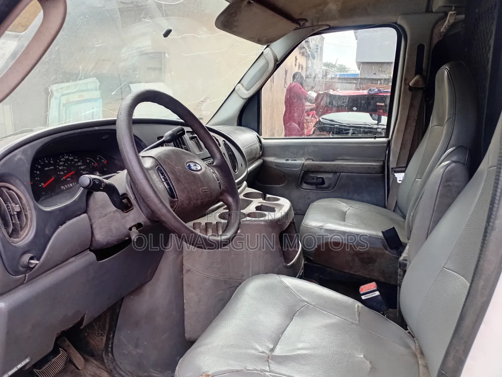 Ford E250 2005 White