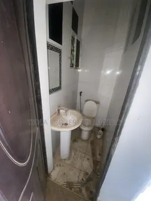 3bdrm Bungalow in Elsalem Estate, Sabon Lugbe for rent
