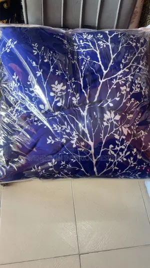 Duvet Sets 6by 6 4 Pillows