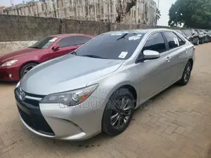 Toyota Camry SE 4dr Sedan (2.5L 4cyl 6A) 2016 Silver