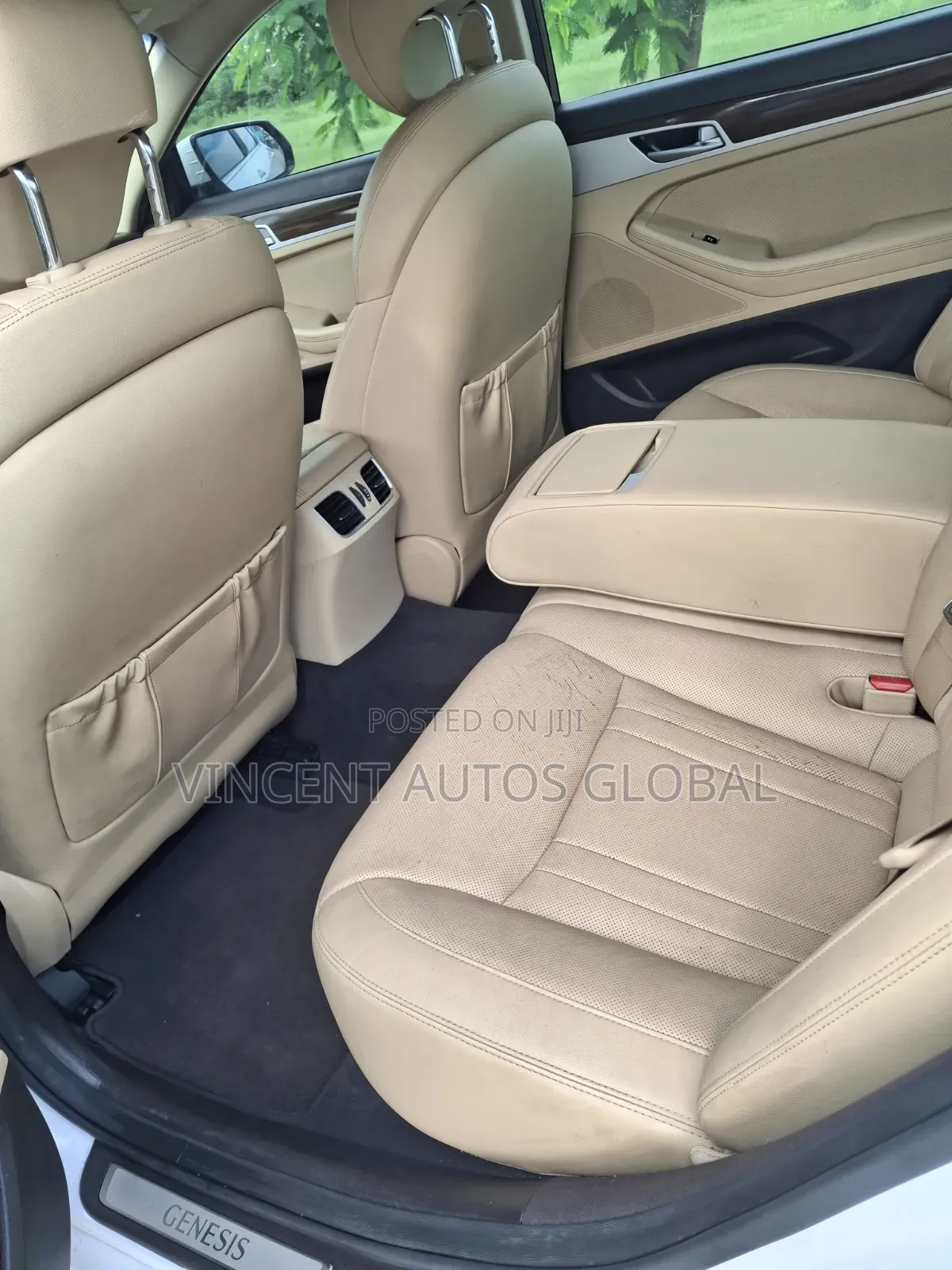 Hyundai Genesis 2015 White